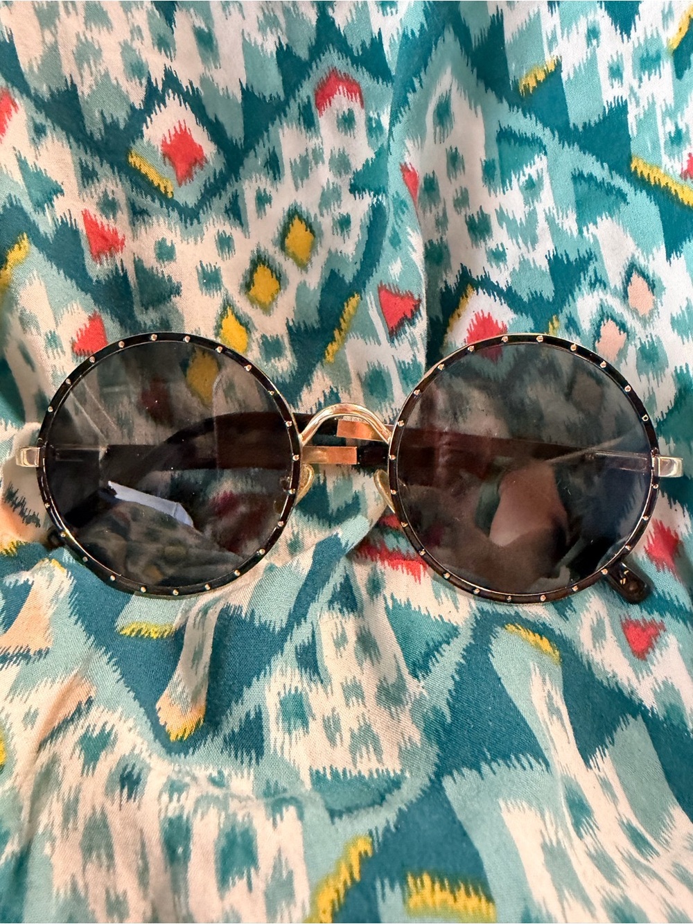 Frye Round Gold-Trim Black Sunglasses